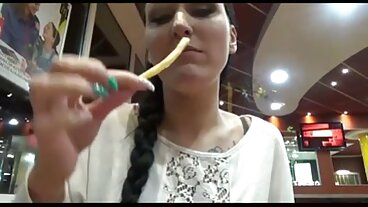 চর্মসার: চোদা চুদি কথা পীনস্তনী ভায়োলেট আমার