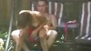 বড় বাংলা চোদাচুদির সুন্দরি সেক্সি মহিলার ভ্যালেন্টাইন্স ডে তে বড় মোরগ গ্রাস করে-আর কে