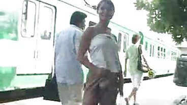 সতমেয়ে লেসি এবং শ্রেষ্ঠ বন্ধু বাবা চার্লস একটি উঁকি দিতে! চোদা চুদি কম