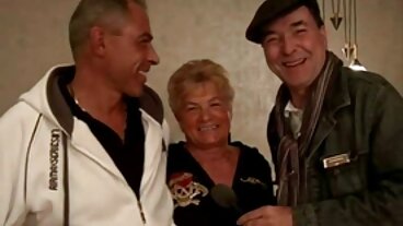 উলকি দাসী পায় তার বৃত্তাকার গাধা খনন উপর একটি গাদা এর বাংলাদেশি চোদা চোদি নগদ