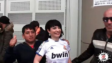 বড় প্রাকৃতিক চোদা চুদি ভিডিও বাংলা চারমাগুলি প্রথম পর্ন অংশীদারকে ভায়োলেট করে